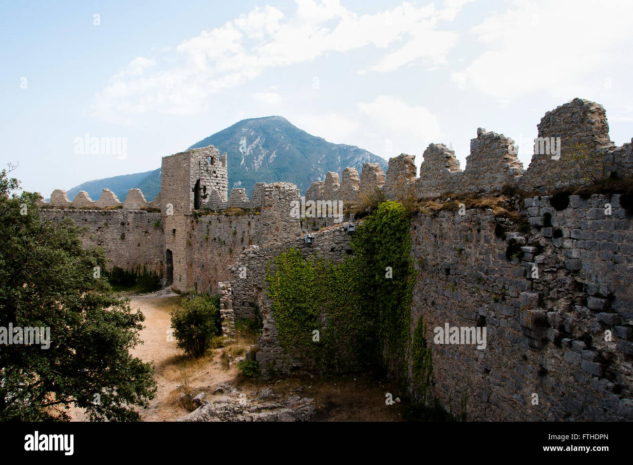 Cortile del Castello di Puilaurens - Francia Foto Stock