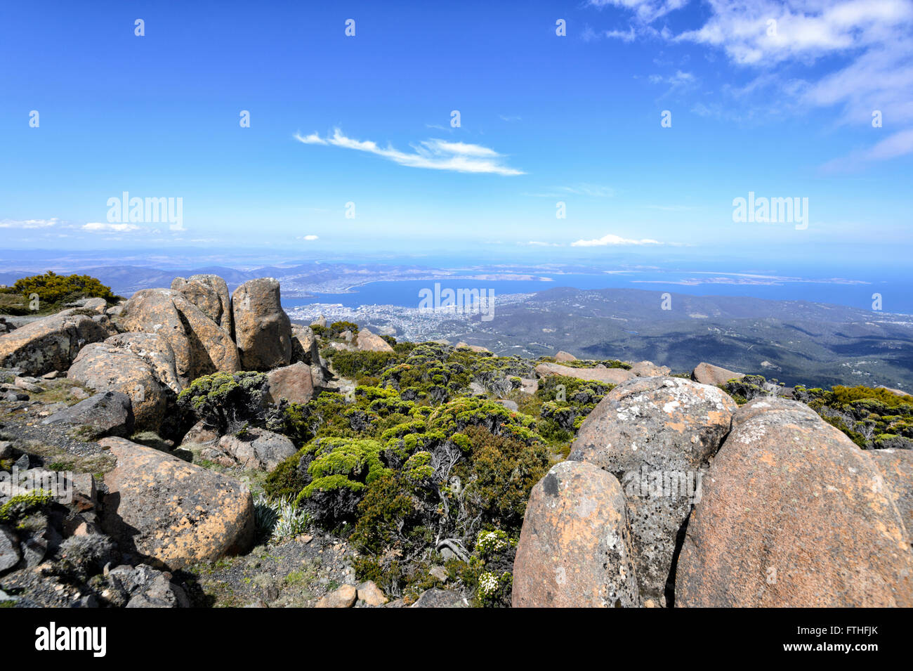 Vista su Hobart dalla cima del Monte Wellington, Hobart, Tasmania, Australia Foto Stock