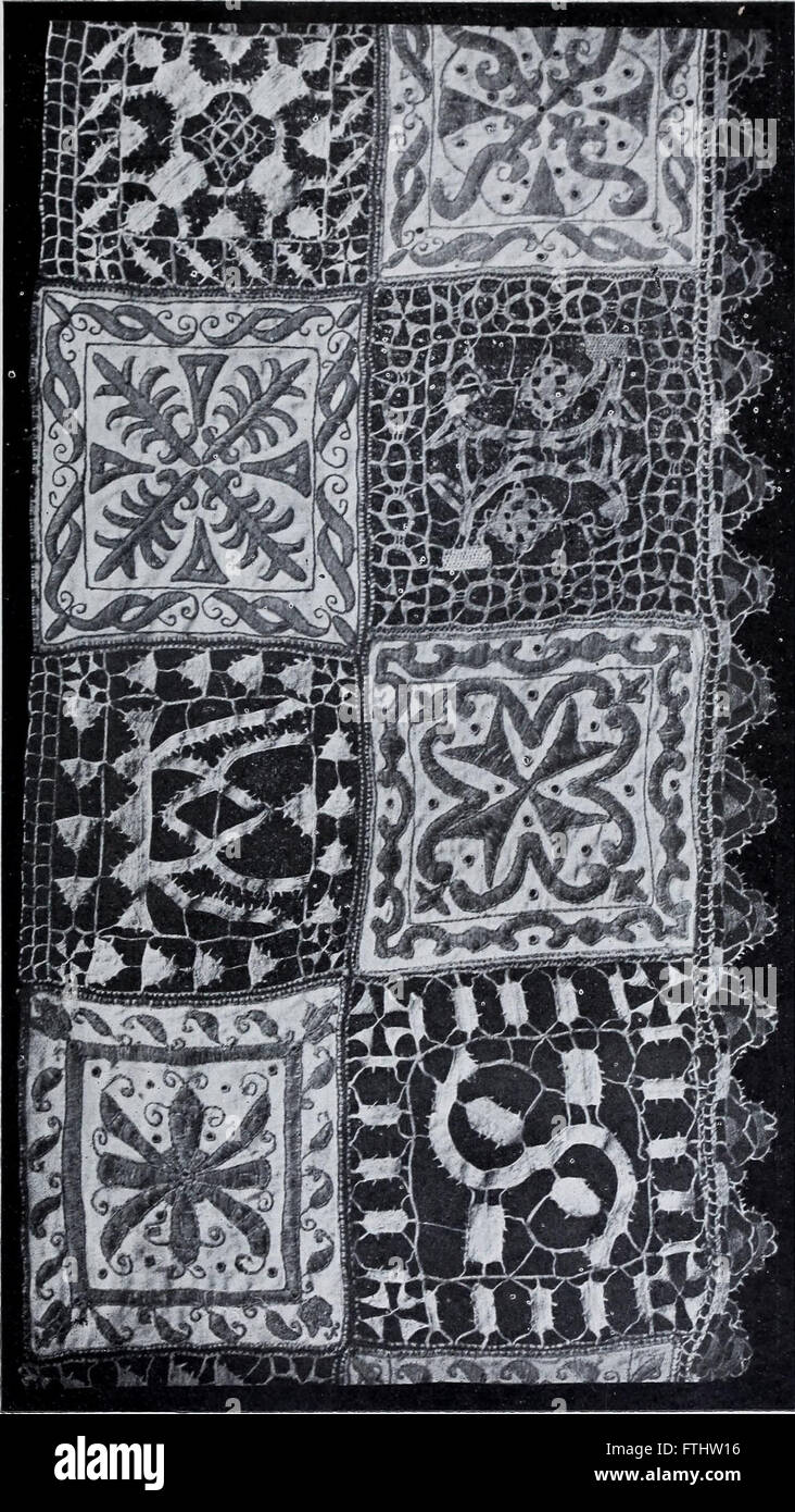 Il catalogo 1908 delle collezioni tessili del Museo dell'industria e del commercio di San Gallo, che illustra i tessuti e gli esemplari tessili esposti. Foto Stock