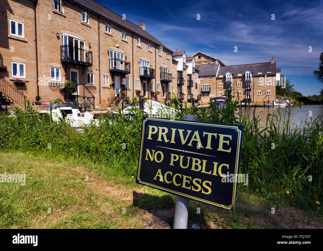 Accesso privato alla sistemazione di appartamenti in St Ives, Cambridgeshire, Regno Unito Foto Stock
