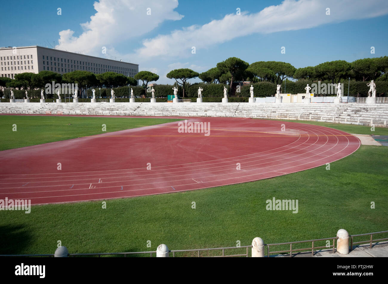 Italia Lazio Roma, Foro Italico, Marmi statue e lo Stadio Olimpico Foto Stock