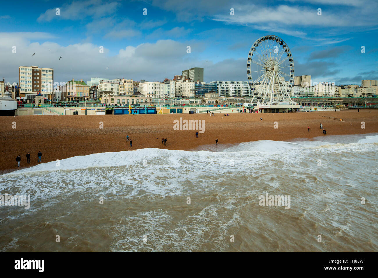 Pomeriggio di primavera sulla spiaggia di Brighton, East Sussex, Inghilterra. Foto Stock