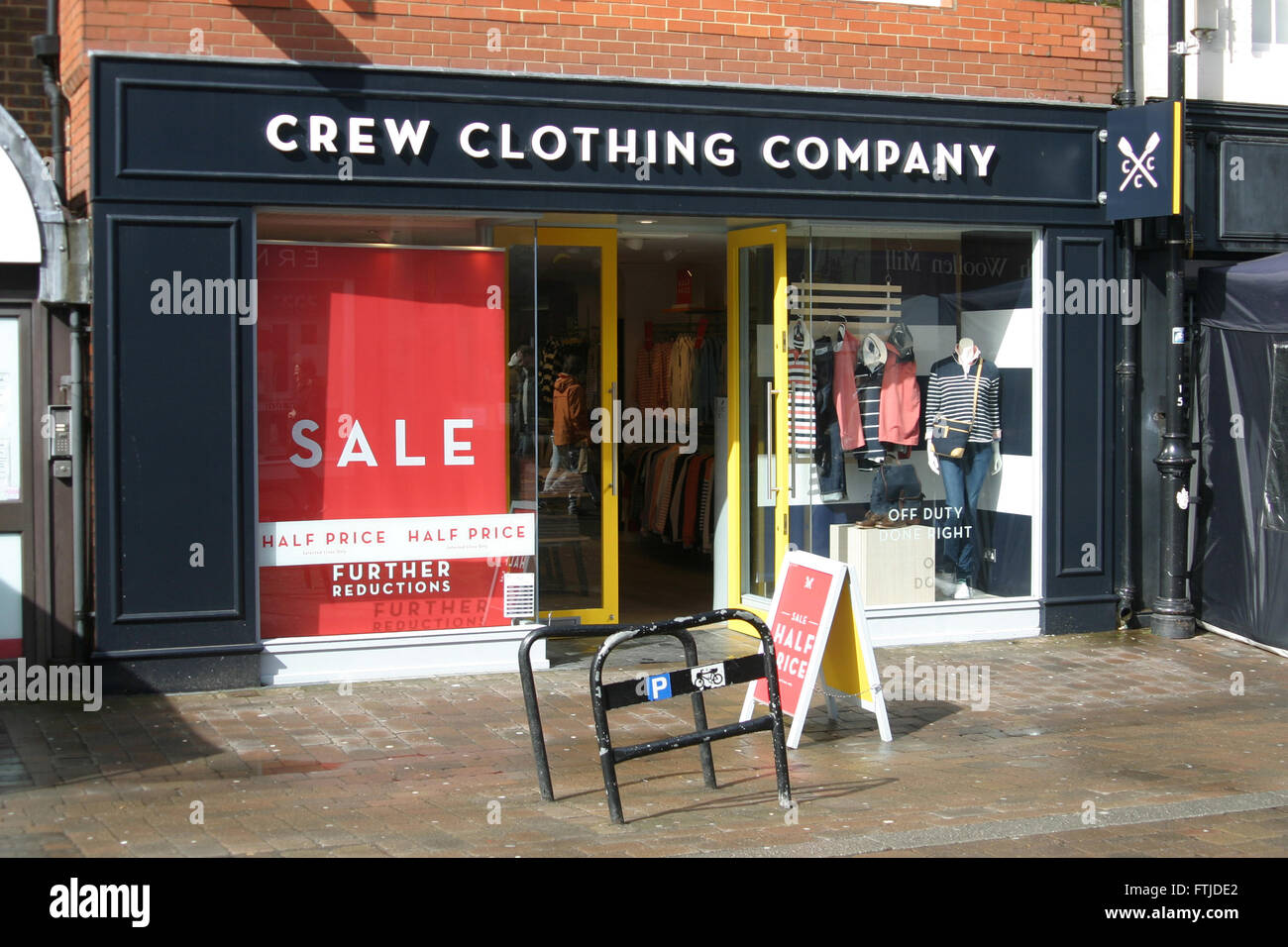 Equipaggio Clothing Company SHOP HIGH STREET Foto Stock