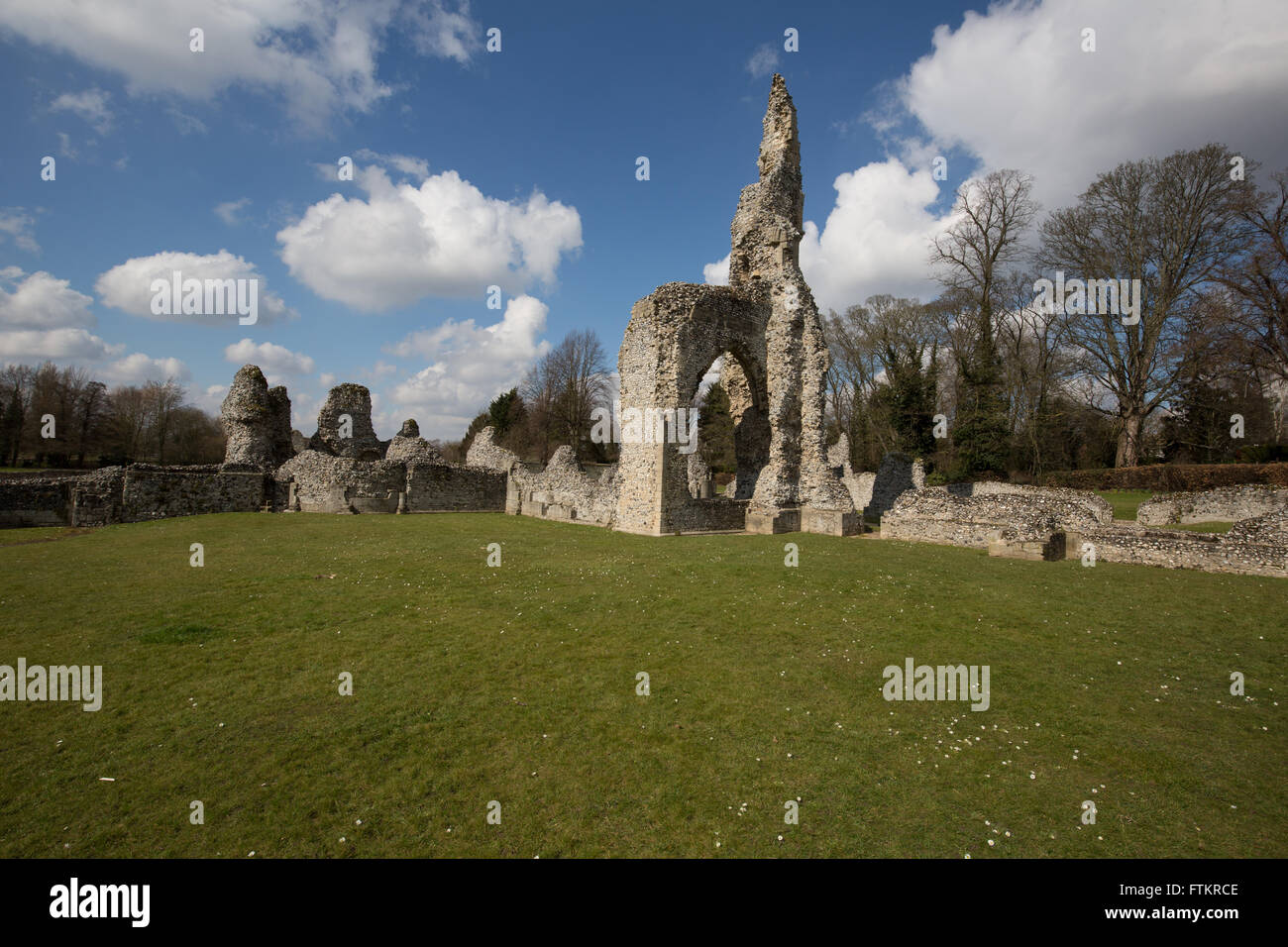 Il priorato cluniacense rovine a Thetford Norfolk Inghilterra Foto Stock