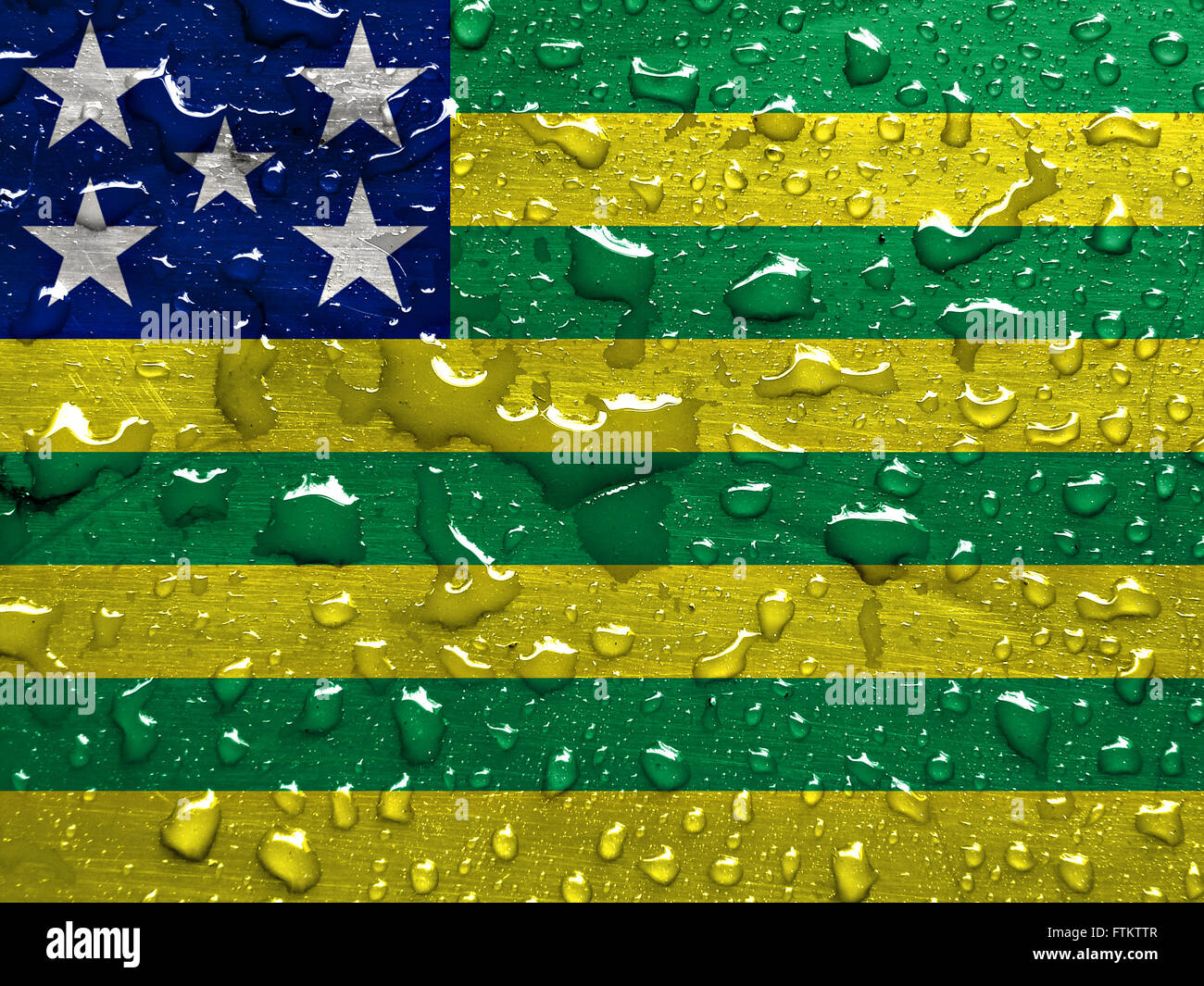 Stato di Goias bandiera con gocce di pioggia Foto Stock