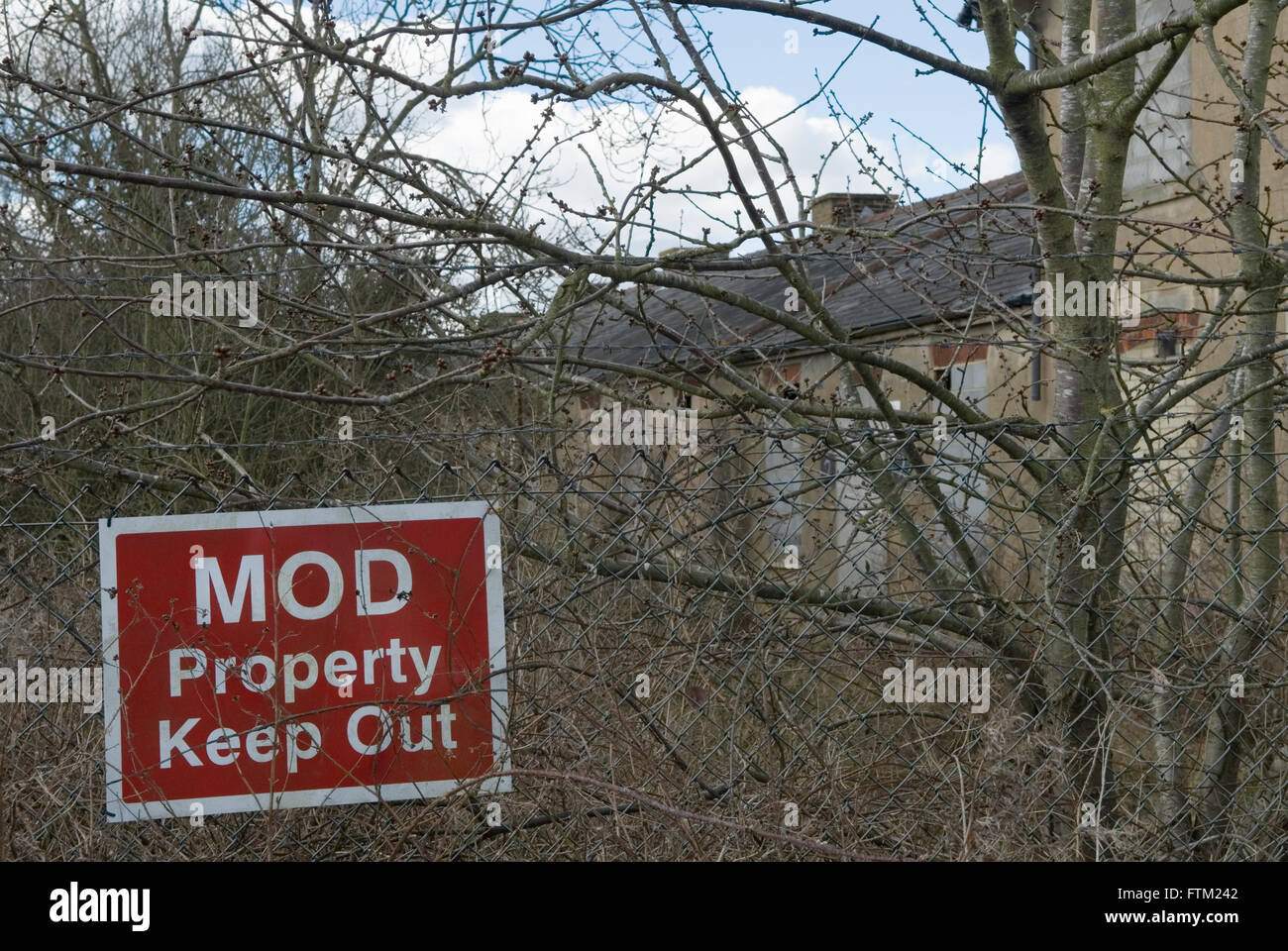 Ministero della Difesa, MOD proprietà Kent abbandonato edificio 2016 Regno Unito OMERO SYKES Foto Stock