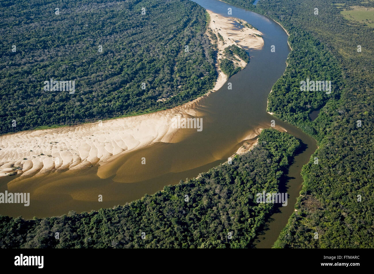 Vista aerea del Rio Javaes - Araguaia National Park - Isola di piantagione di banane Foto Stock