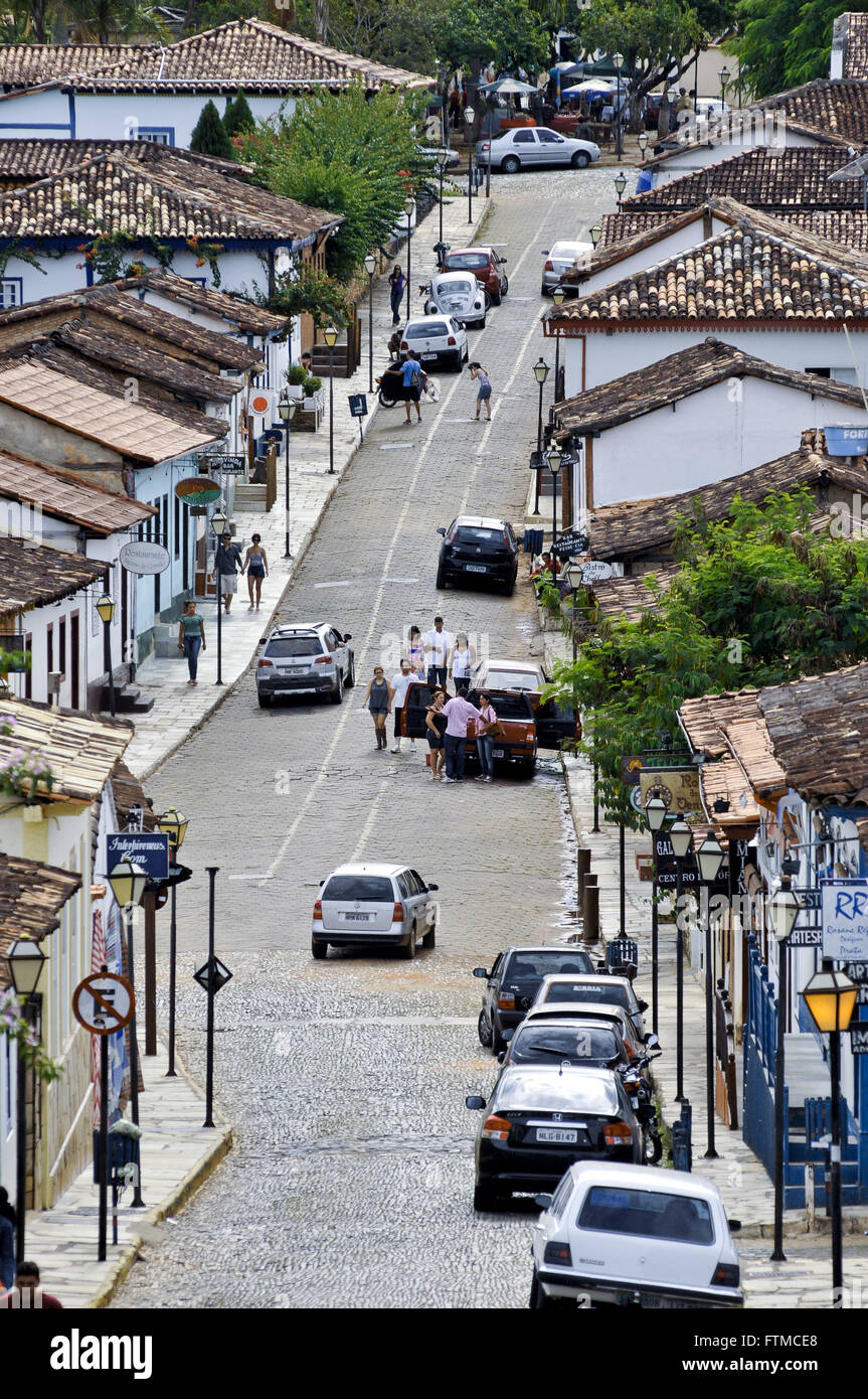Case coloniali in strada della città di Rosario Pirenopolis Foto Stock