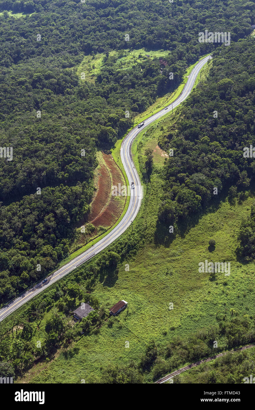 Vista aerea da Rodovia PR-408 - liga come cidades de Morretes e.ssa Antonina Foto Stock