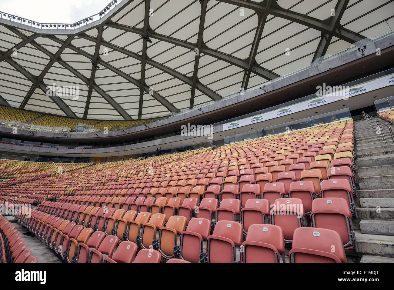 Sedie e copertura dell'Arena da Amazonia Vivaldo Lima Foto Stock