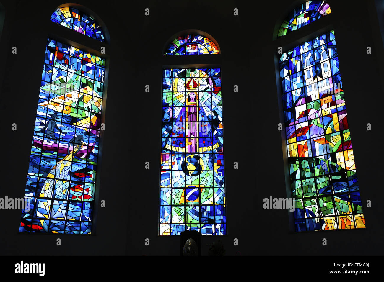Il vetro macchiato dall'interno della Cattedrale di San Carlo Borromeo - creazione di Lonrez Helmar Foto Stock