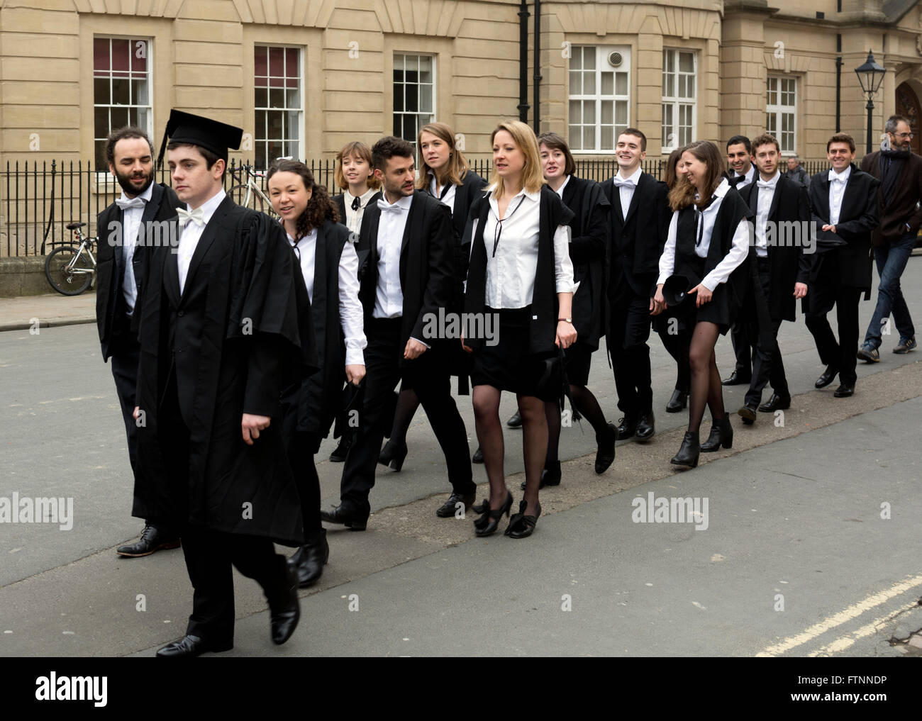 Università di Oxford gli studenti sul giorno di graduazione, Oxford, Regno  Unito Foto stock - Alamy