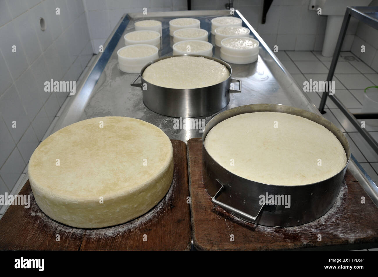 Produzione di formaggi Canastra Real Foto Stock