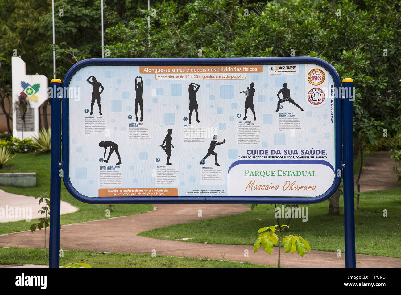 Pannello con orientamento a praticare ginnastica al parco dello stato Massairo Okamura Foto Stock