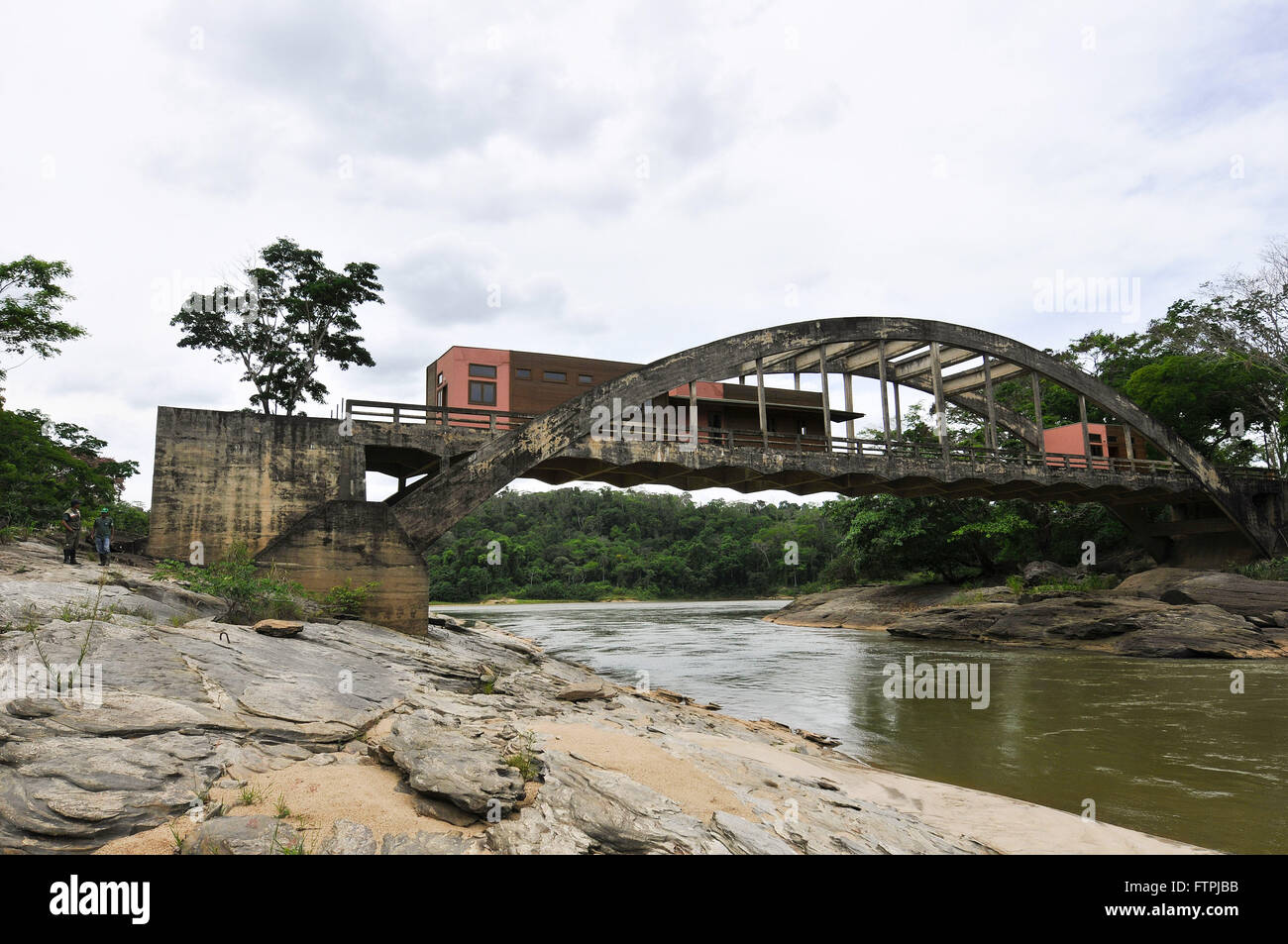 Perso il ponte sul Rio Doce - Costruzione 1966 - Reves de Belem district Foto Stock