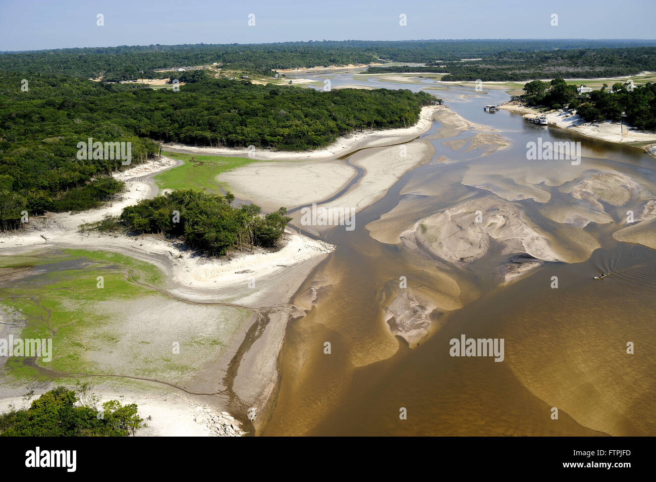Siccità in Taruma fiume - un affluente del Rio Negro a Manaus Foto Stock