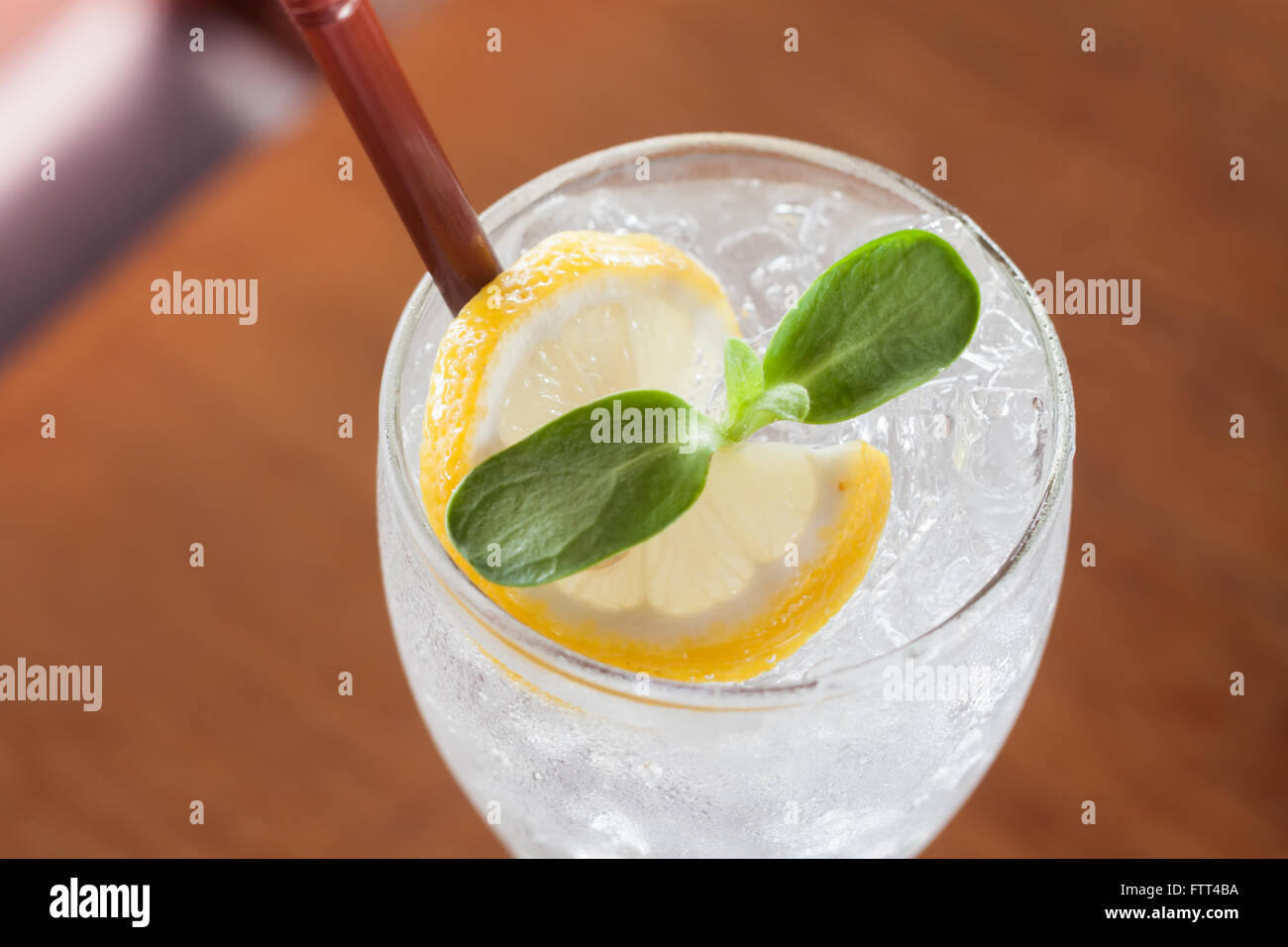 Bicchiere di miele ghiacciata soda al limone, stock photo Foto Stock