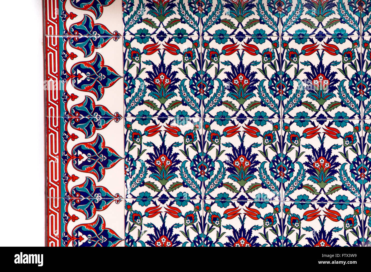 Blu e tegole rosse, tradizionale design floreale Foto Stock