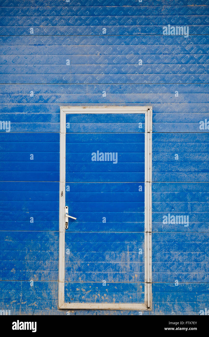 Blue porta per garage Foto Stock