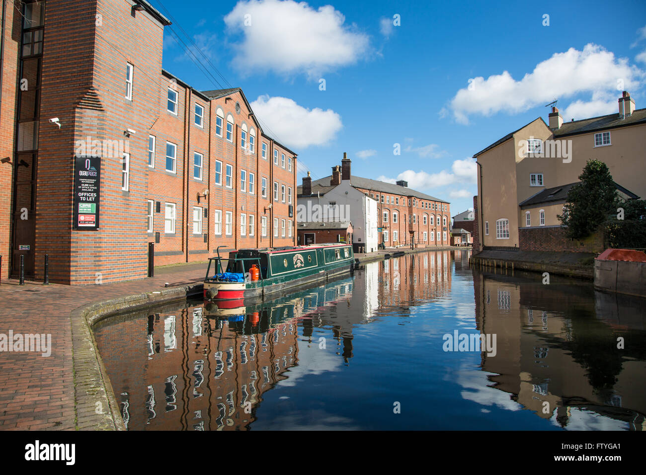 Giornata di sole a canali di Birmingham. Foto Stock