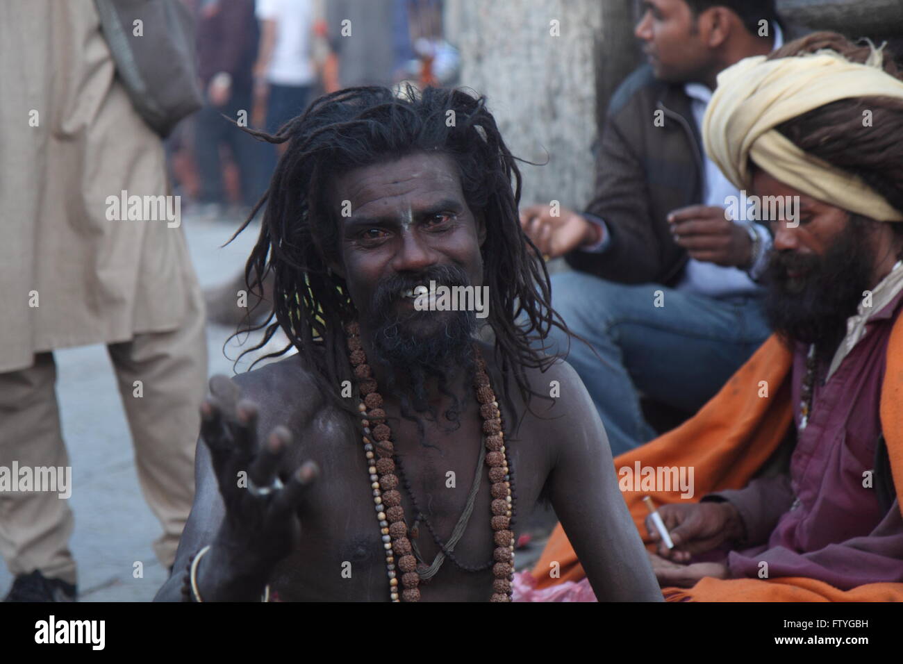 Pellegrini indù durante un festival indù, Shivarati al sito del patrimonio mondiale- Pashupati, Nepal Foto Stock