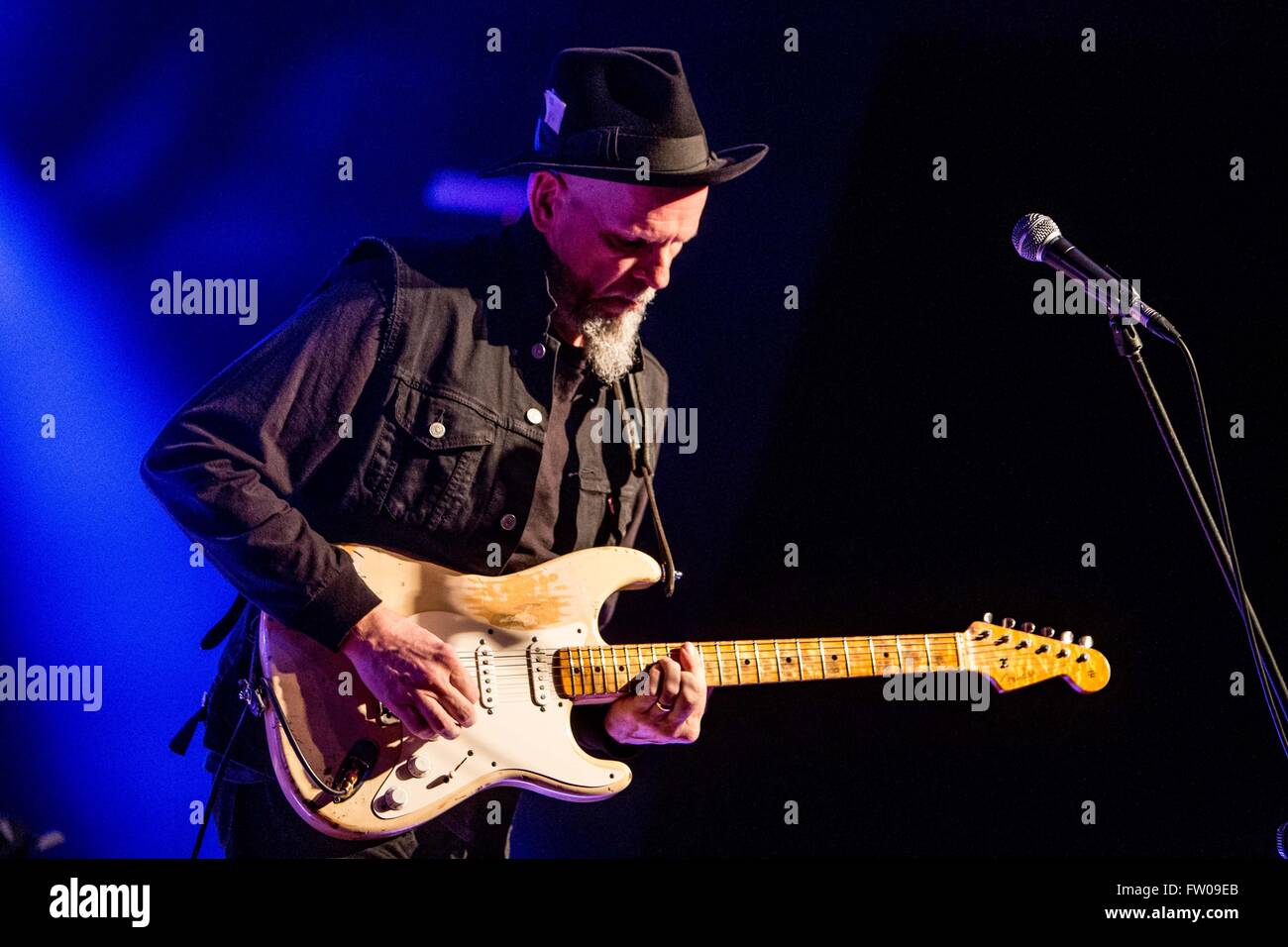 Trezzo sull'Adda, Italia. Il 31 marzo, 2016. La televisione si esibisce dal vivo al Live Club di Trezzo sull'Adda, Italia, il 31 marzo 2016 Credit: Mairo Cinquetti/Alamy Live News Foto Stock