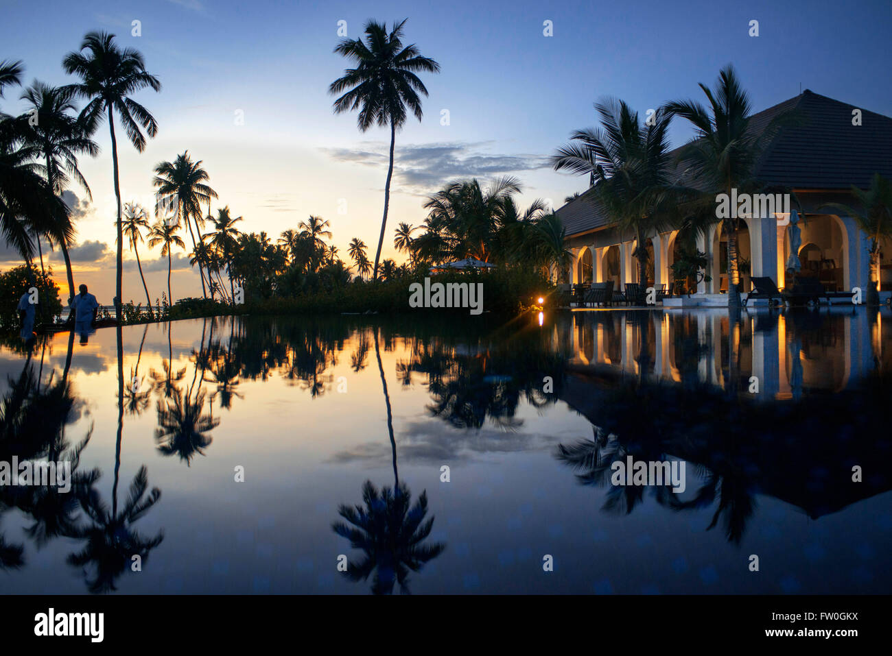 Piscina del Residence Hotel a isola di Zanzibar una semi-parte autonoma della Tanzania in Africa orientale Foto Stock