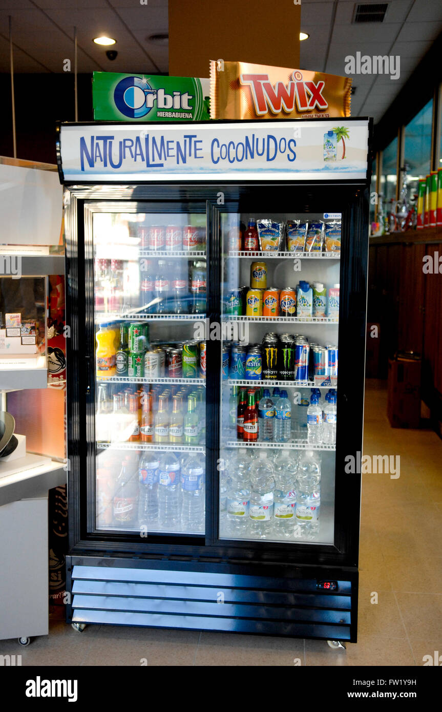 Bevande frigo display Foto Stock