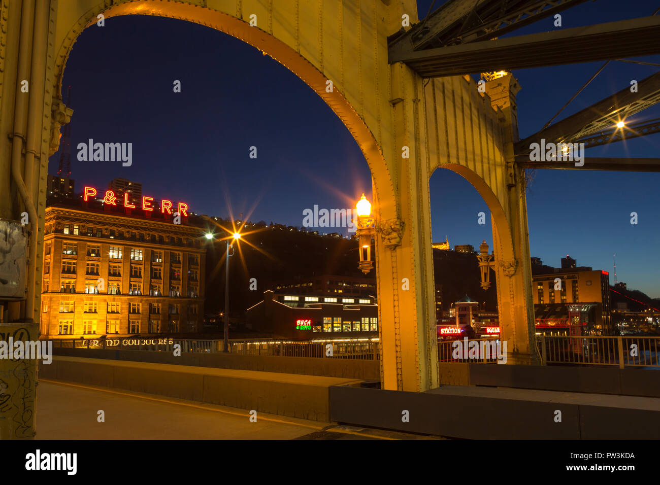 SMITHFIELD STREET BRIDGE STATION SQUARE SOUTH Shore di Pittsburgh Pennsylvania USA Foto Stock