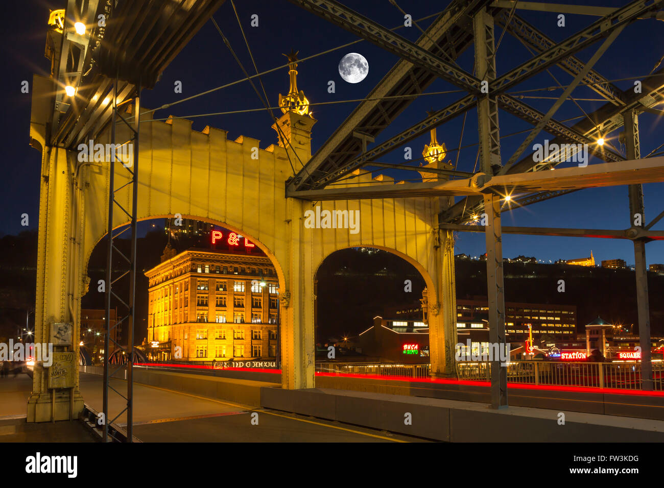 SMITHFIELD STREET BRIDGE STATION SQUARE SOUTH Shore di Pittsburgh Pennsylvania USA Foto Stock
