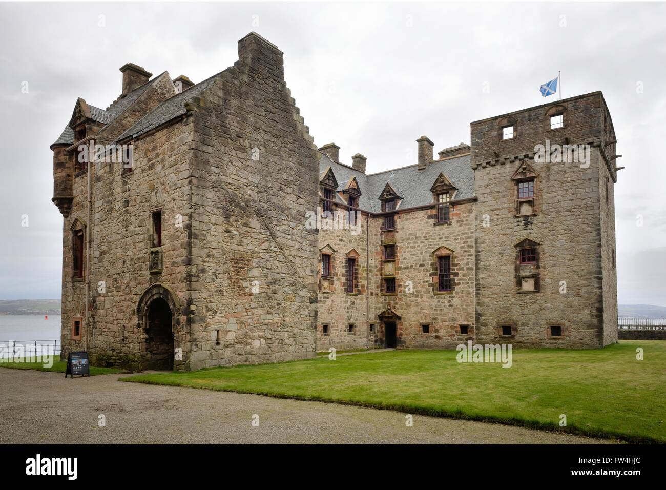 Newark Castle, costruito nel 1478 da George Maxwell in Port Glasgow, Inverclyde, Scotland, Regno Unito Foto Stock