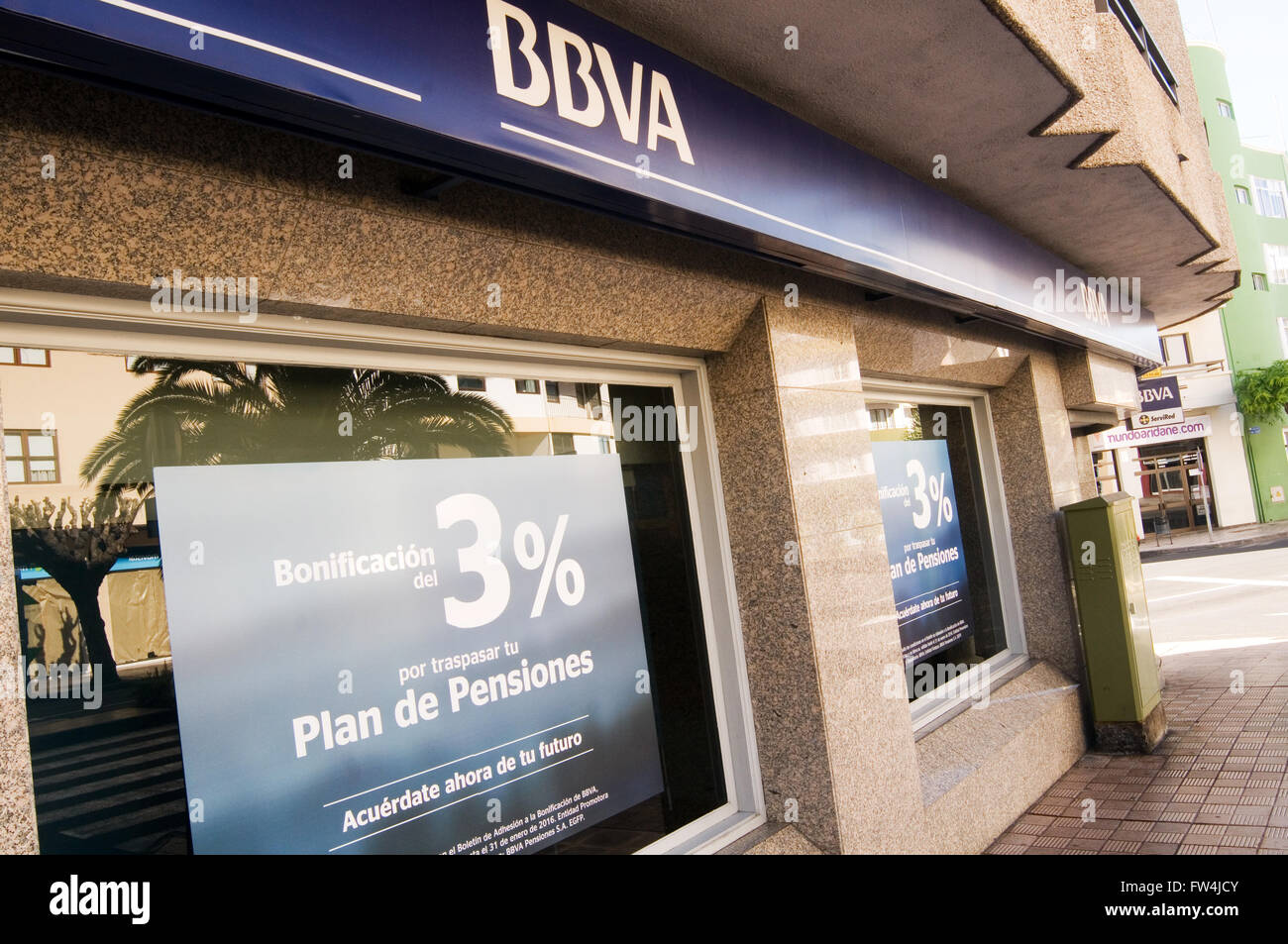 BBVA banca banche banking spagna spagnolo Banco Bilbao Vizcaya Argentaria branche di diramazione in high street highstreet Foto Stock