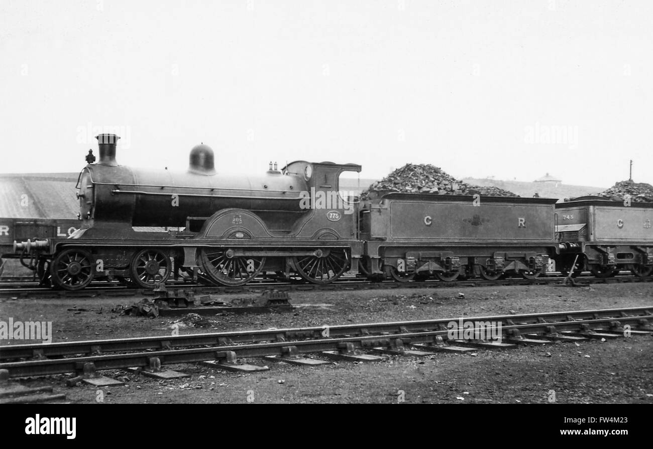 Caledonian Railway Dunalastair II classe 4-4-0 locomotiva a vapore No.775 Foto Stock