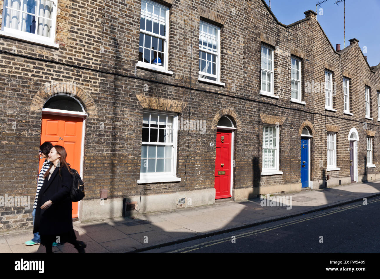 In mattoni in stile vittoriano case a schiera su Roupell Street a Lambeth, Londra, Inghilterra. Foto Stock
