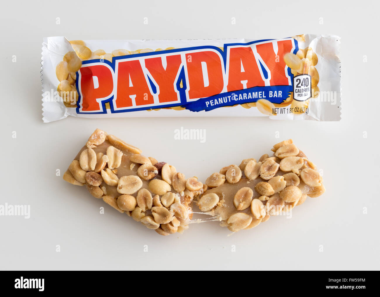 Un PayDay candy bar, che è prodotta dall'Hershey Company. Foto Stock