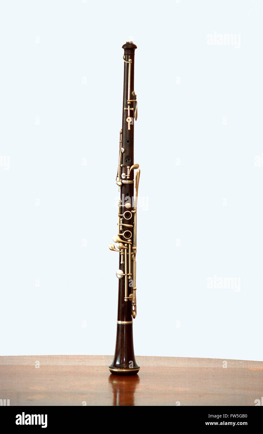 Oboe da Triébert. Double reed strumento musicale della famiglia di legni.  Parigi 1841 Foto stock - Alamy