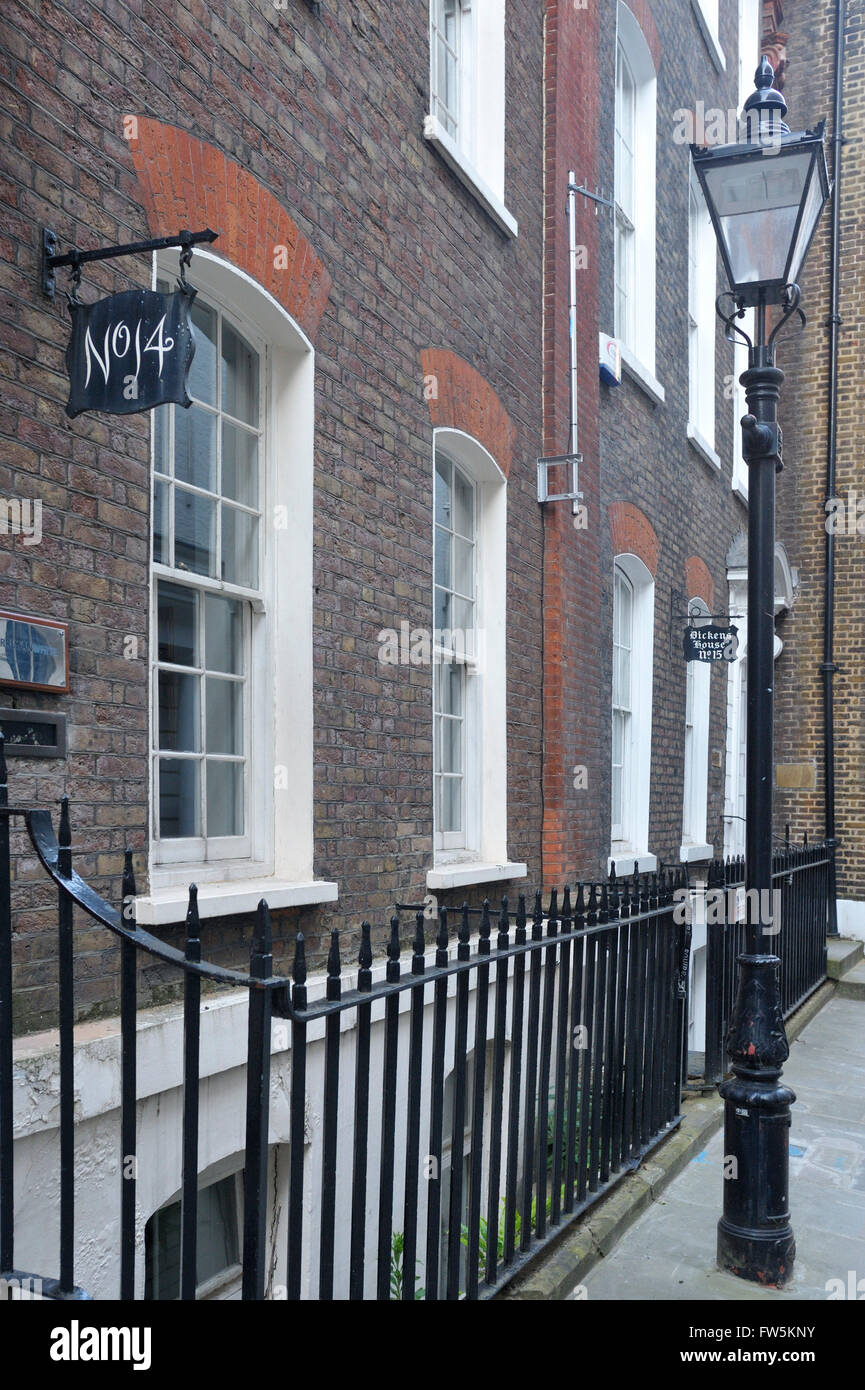 Ha preso la Corte, London EC4, da LINCOLN' S INN, l'originale del cuoco di corte di Charles Dickens, romanziere inglese, dove il signor Snagsby Foto Stock