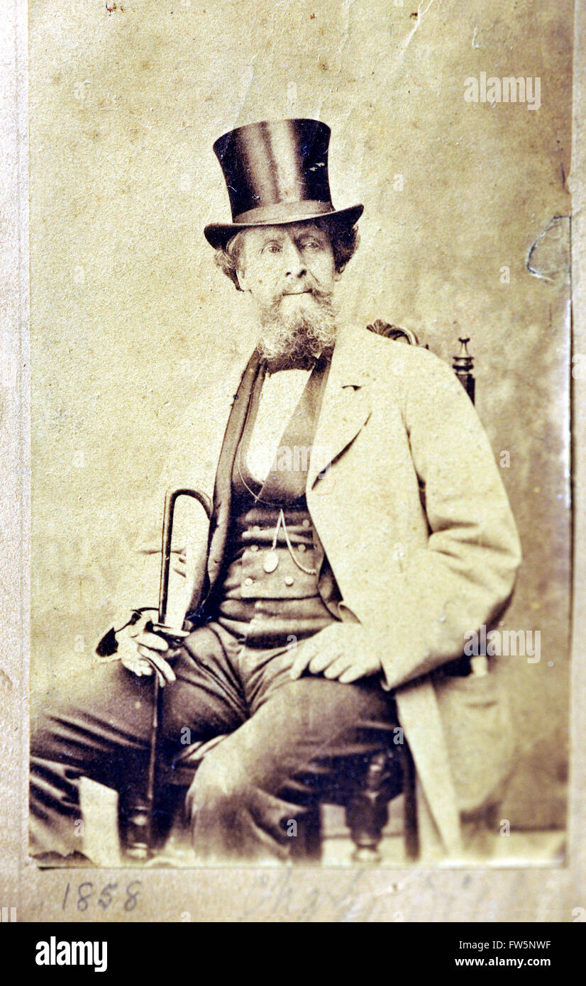 Carta da visita ritratto, carte de visite di Charles Dickens nel centro della vita, con la barba e indossare top hat. A Charles Foto Stock