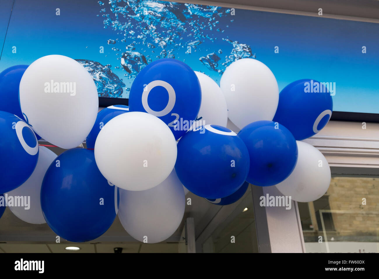 O2 phone shop in Cricklade Street ,, Cirencester Gloucestershire, Regno Unito Foto Stock