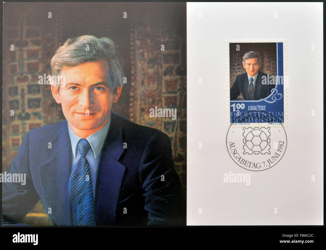 LIECHTENSTEIN - circa 1982: un timbro stampato in Liechtenstein mostra Principe Ereditario Hans Adam, circa 1982 Foto Stock