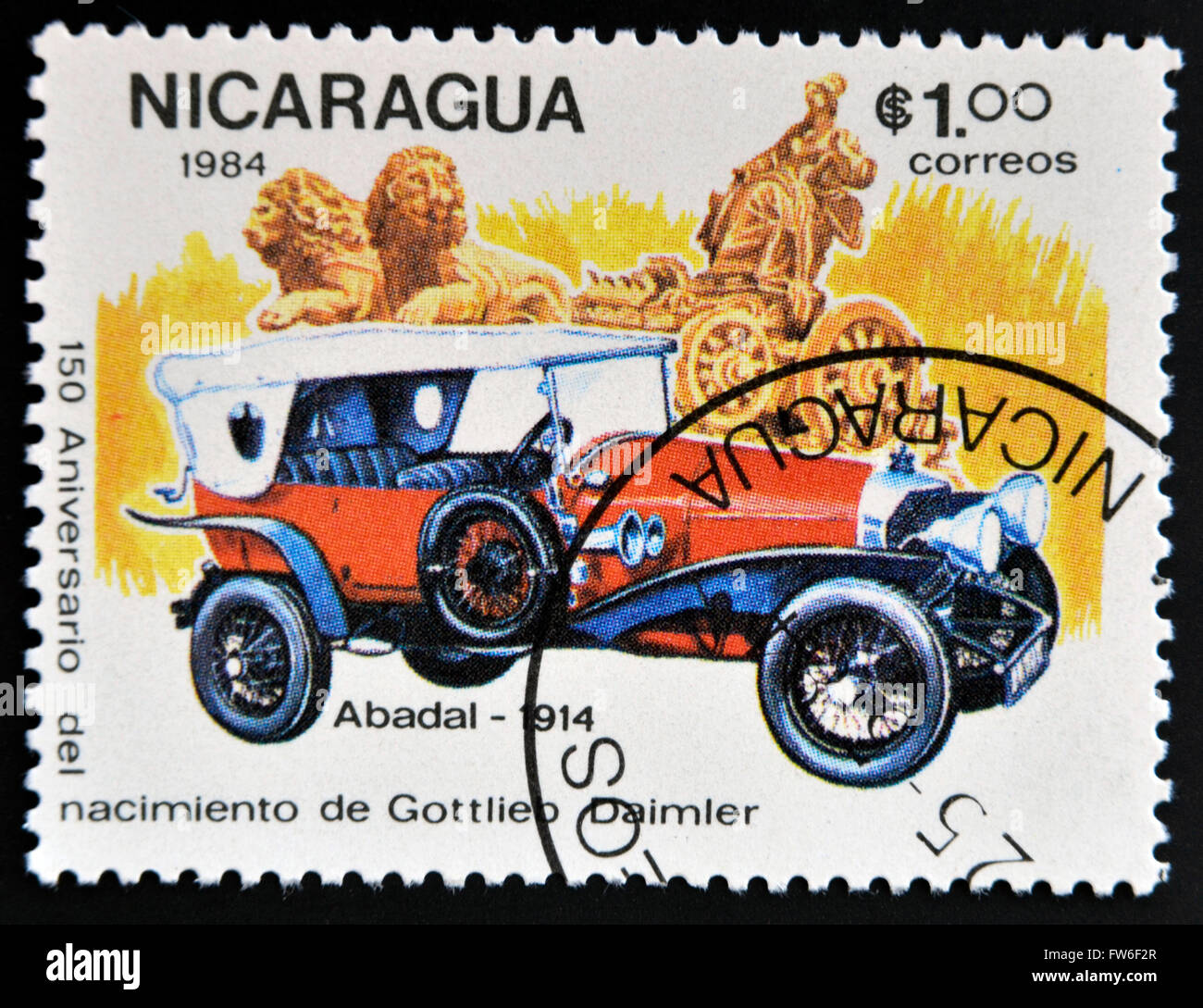 NICARAGUA - circa 1984: un timbro stampato in Nicaragua mostra auto retrò, Abadal, 1914, circa 1984 Foto Stock