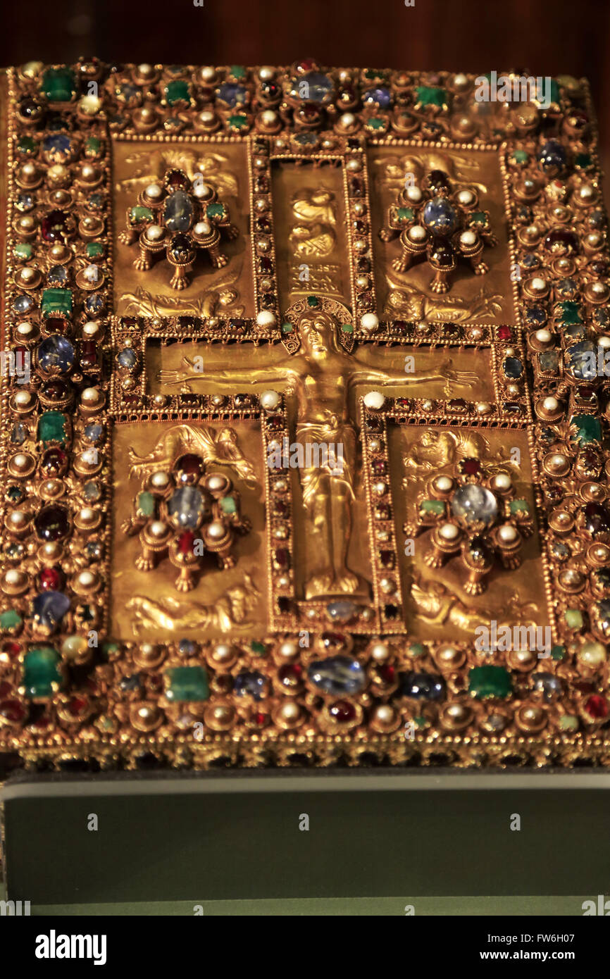 Jeweled un coperchio di un antico libro del Vangelo nel display la Morgan Library & Museum,Manhattan, New York City, Stati Uniti d'America Foto Stock