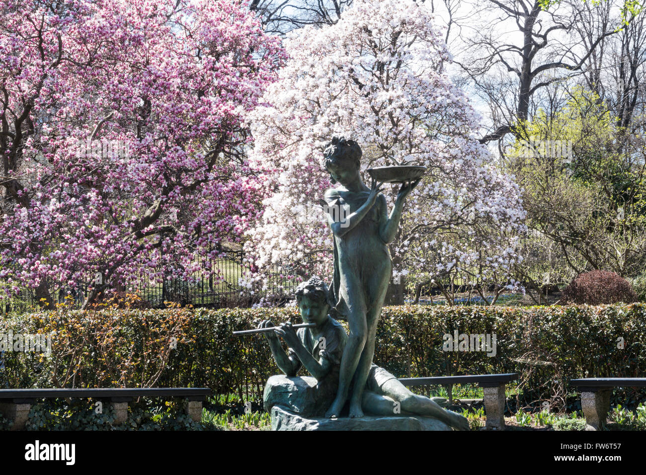 Burnett fontana nel giardino, al Central Park di New York, Stati Uniti d'America Foto Stock