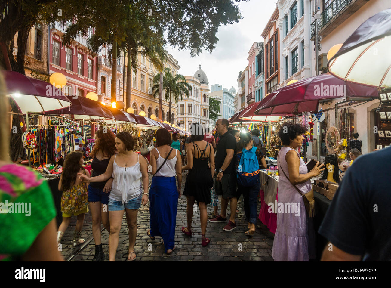 Domenica street market, Recife Antigo, Recife, Pernambuco, Brasile Foto Stock