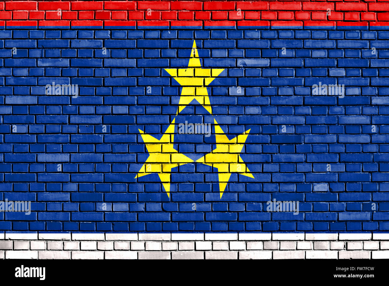 Bandiera della Vojvodina dipinta su un muro di mattoni Foto Stock