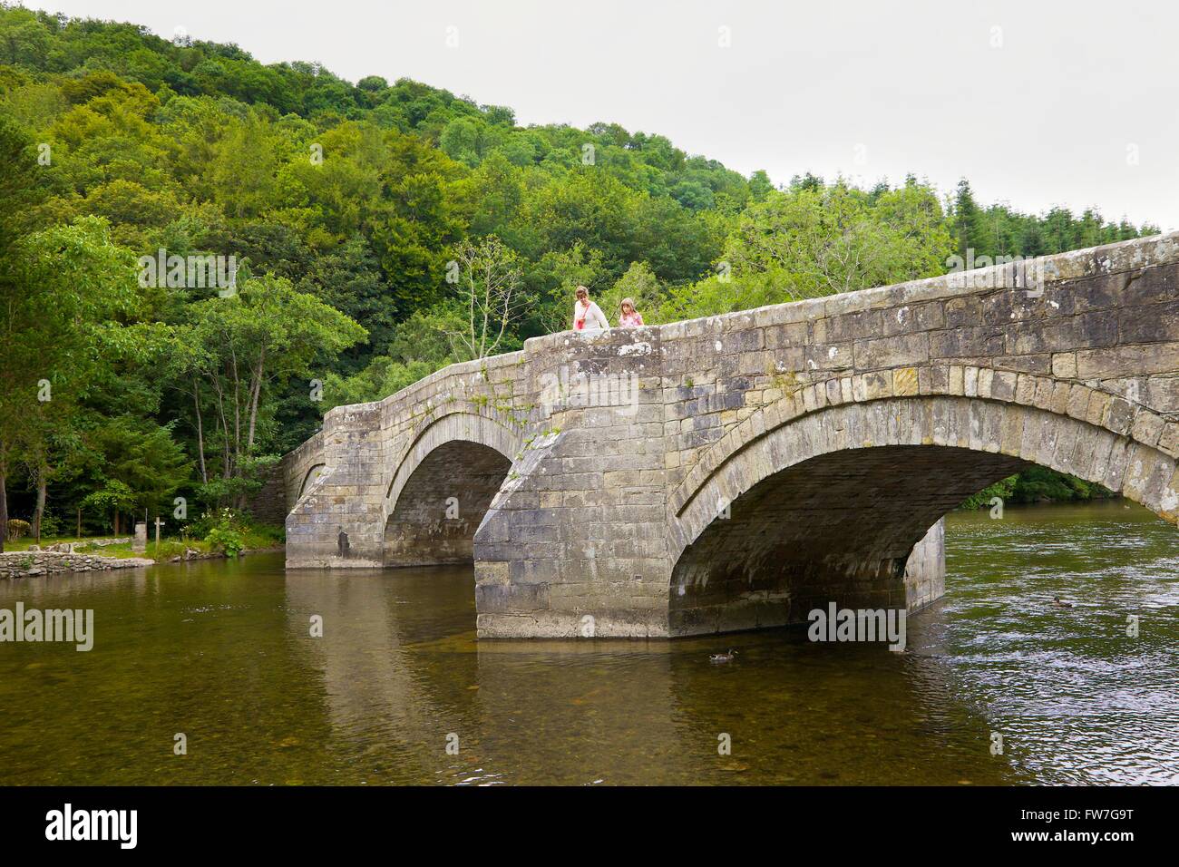 Ponte Pooley originale 1764 lavato via in alluvioni in dicembre 2015. Parco Nazionale del Distretto dei Laghi, Eden District, Cumbria, Inghilterra Foto Stock