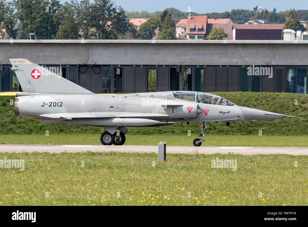 Dassault Mirage III DS Fighter Aircraft in Swiss Air Force marcature (J-2012), il velivolo porta la registrazione civile HB-RDF Foto Stock