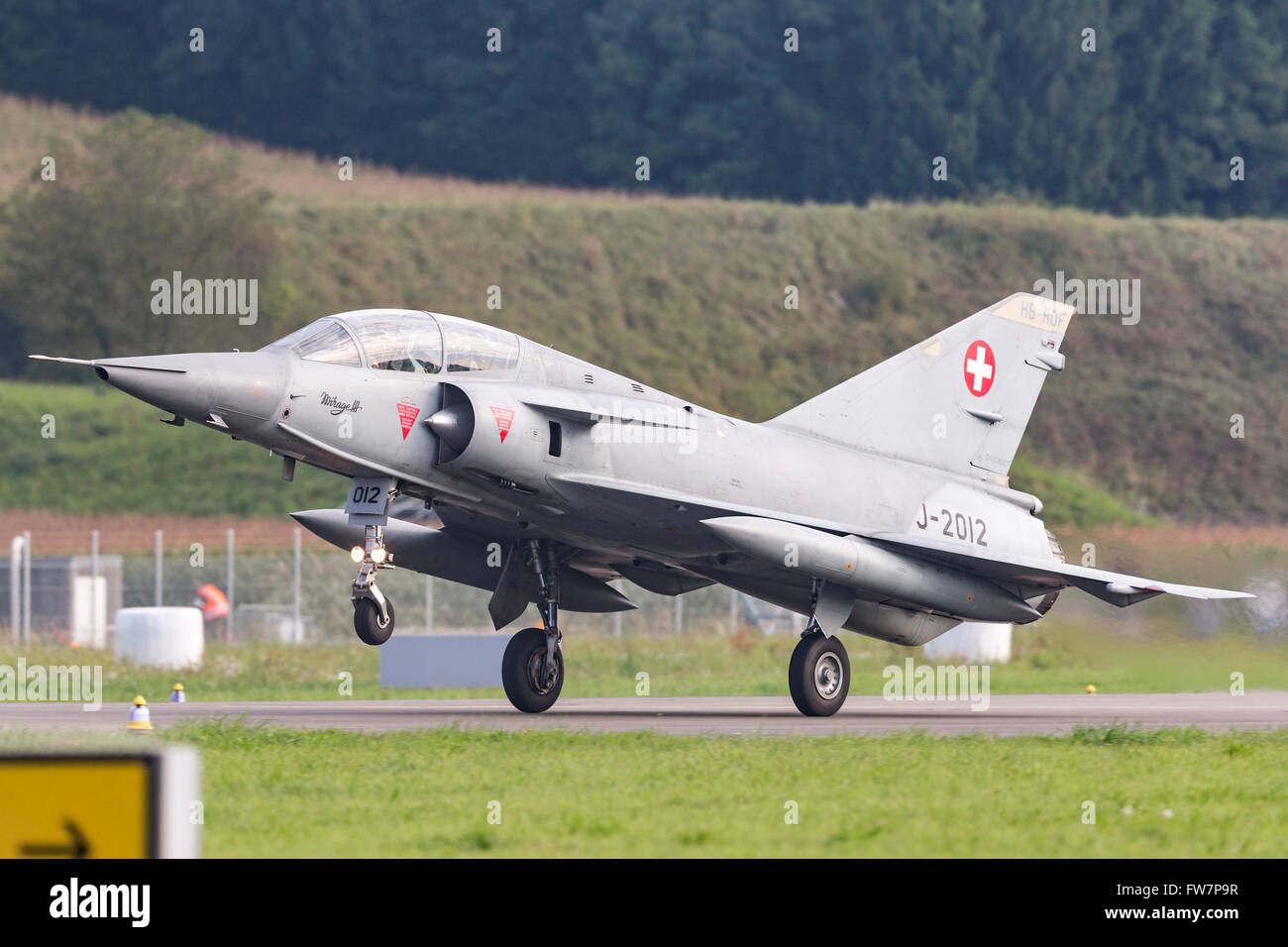 Dassault Mirage III DS Fighter Aircraft in Swiss Air Force marcature (J-2012), il velivolo porta la registrazione civile HB-RDF Foto Stock