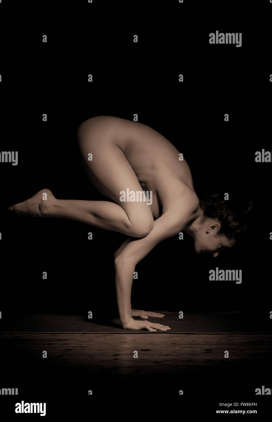 modelli di yoga nude
