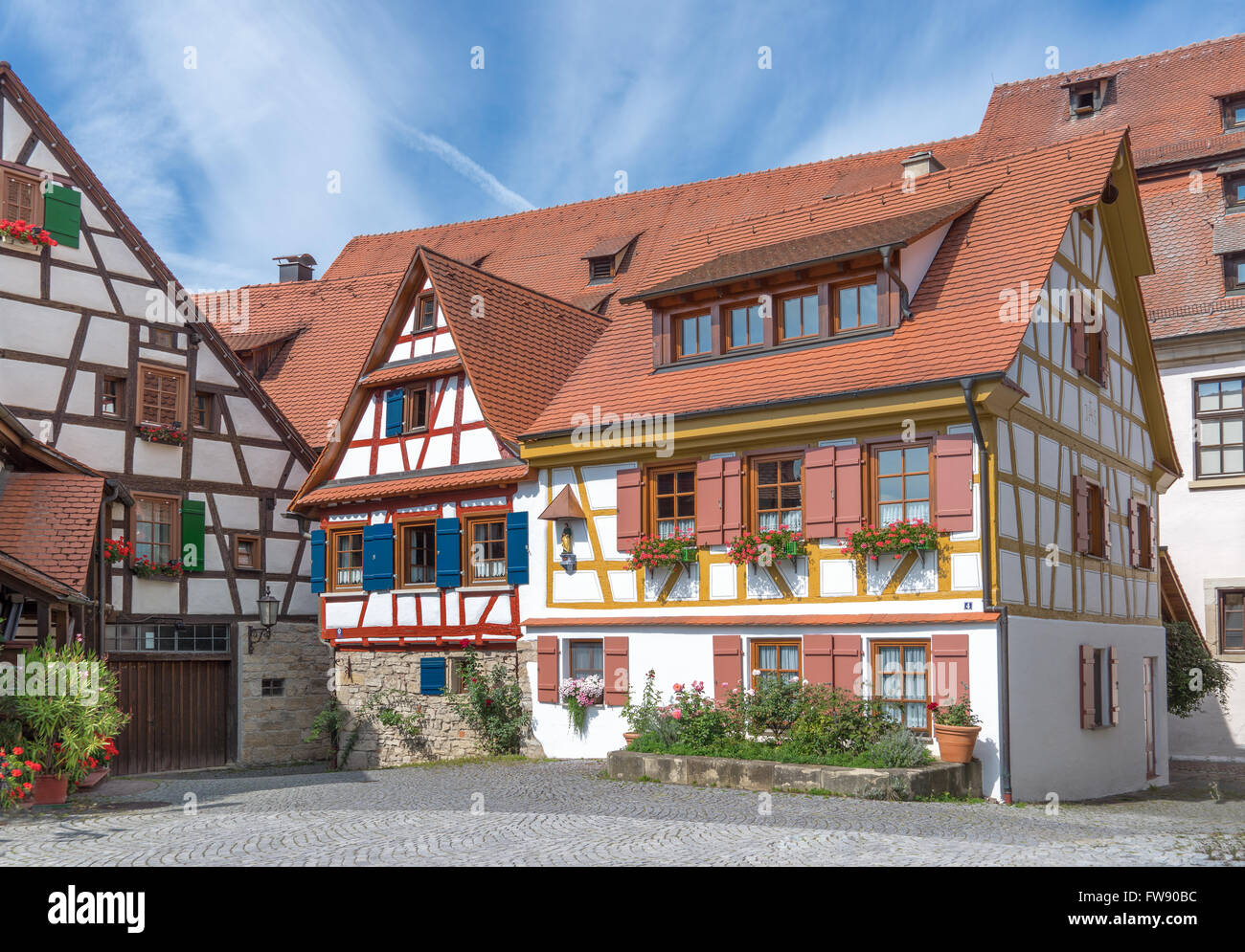 Ripristinata la metà-case con travi di legno nella città vecchia di Rottenburg, Germania. Foto Stock